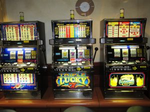 gewinne den Jackpot im Casino Geldexperiment